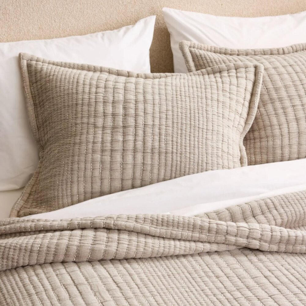 NWOT Quince Organic Cotton Channel Matelassé 2 Standard Shams Taupe 5⭐Reviews